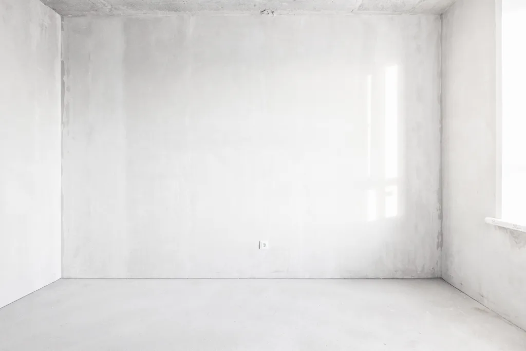 kalkputz, Edelrohbau mit fenster auf er rechten Seite